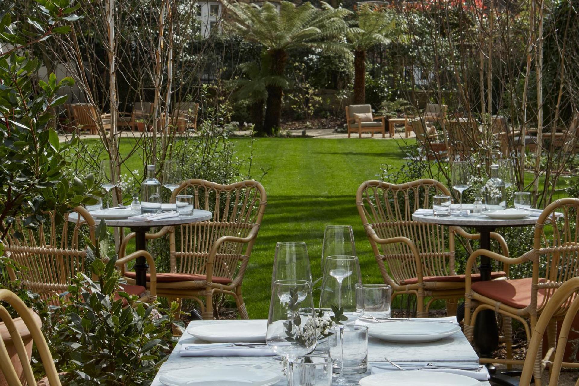 Miiro Templeton Garden Hotel London Ngoại thất bức ảnh